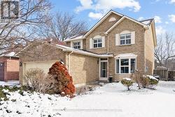 658 COGNAC CRESCENT Pickering, ON L1X 1L7