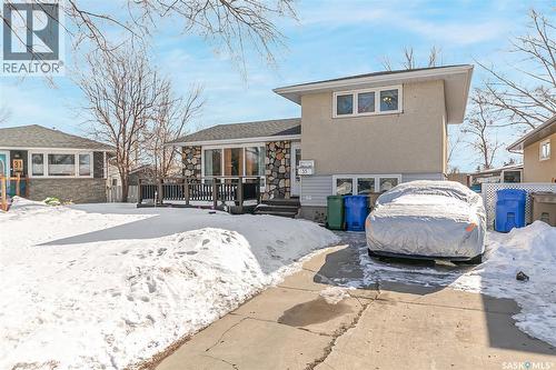 35 Cooper Crescent, Regina, SK - Outdoor