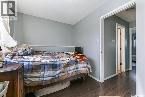 35 Cooper Crescent, Regina, SK - Indoor Photo Showing Bedroom