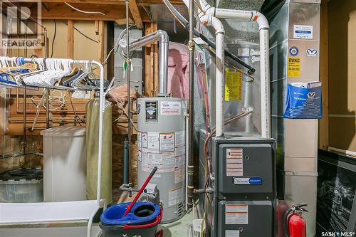 35 Cooper Crescent, Regina, SK - Indoor Photo Showing Basement