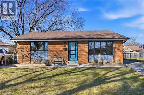 11 Sandlyn Court, Hamilton, ON - Outdoor