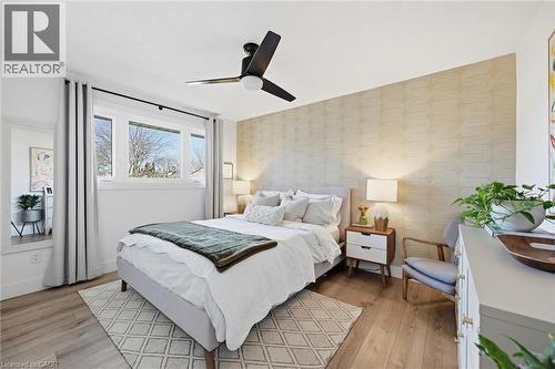 11 Sandlyn Court, Hamilton, ON - Indoor Photo Showing Bedroom