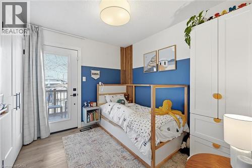 11 Sandlyn Court, Hamilton, ON - Indoor Photo Showing Bedroom