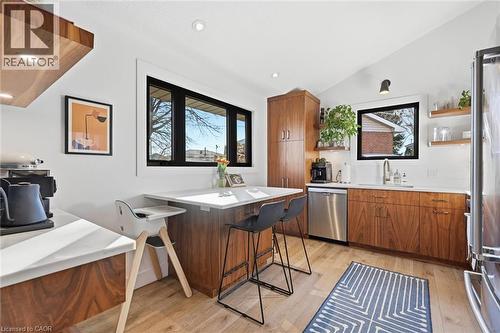 11 Sandlyn Court, Hamilton, ON - Indoor Photo Showing Kitchen