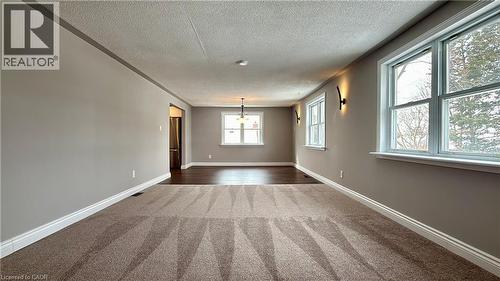 Living Room - 162 Ninth Avenue, Kitchener, ON - Indoor Photo Showing Other Room
