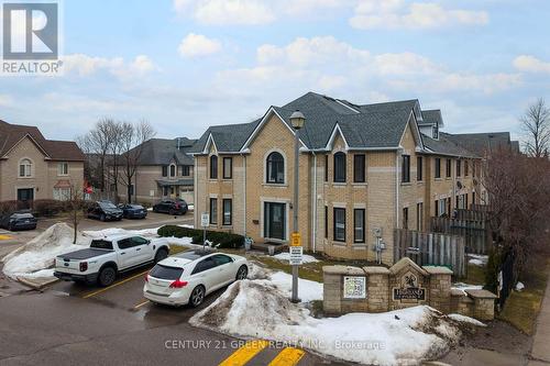 170 - 455 APACHE COURT  Mississauga, ON L4Z 3W8
