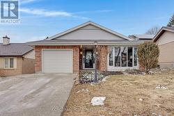 160 ONEIDA PLACE  Kitchener, ON N2A 3G4