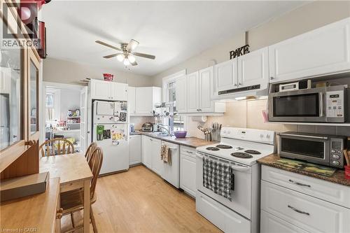 170 Stewartdale Avenue, Hamilton, ON - Indoor Photo Showing Kitchen With Double Sink