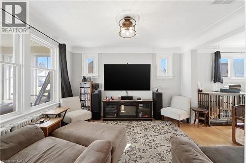 170 Stewartdale Avenue, Hamilton, ON - Indoor Photo Showing Living Room