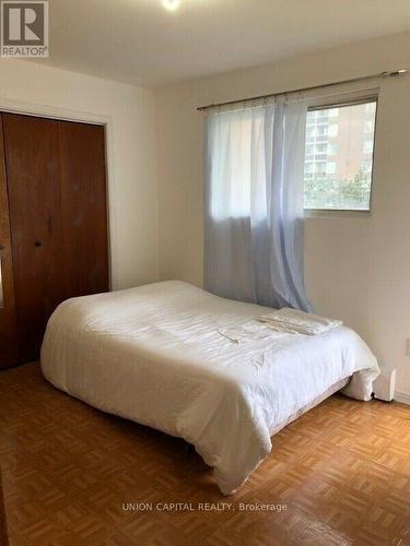 2 - 2015 DAVENPORT ROAD , Toronto, Ontario M6N 1C5 4