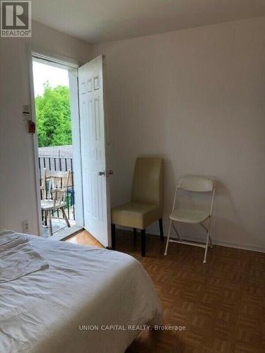 2 - 2015 DAVENPORT ROAD , Toronto, Ontario M6N 1C5 5