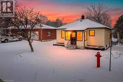 626 13TH Avenue  Hanover, ON N4N 2X1