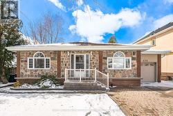 478 WILSON HEIGHTS BOULEVARD  Toronto, ON M3H 2V5