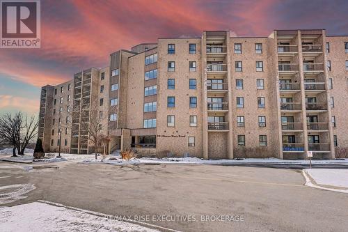 409 - 334 QUEEN MARY ROAD  Kingston (West Of Sir John A. Blvd), ON K7M 7E7