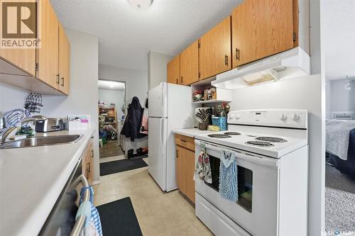 1031 425 115Th Street E, Saskatoon, SK - Indoor Photo Showing Kitchen