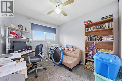 1031 425 115Th Street E, Saskatoon, SK - Indoor Photo Showing Office
