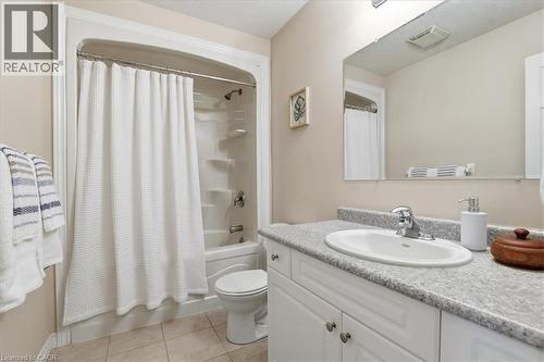 324 Maverick Street, Waterloo, ON - Indoor Photo Showing Bathroom