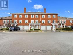 23 STORNWOOD COURT  Brampton, ON L6W 4H6