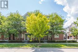 42 - 2614 DASHWOOD DRIVE  Oakville, ON L6M 0K5