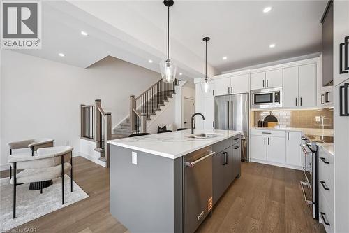 58 Walker Road, Ingersoll, ON - Indoor Photo Showing Kitchen With Stainless Steel Kitchen With Upgraded Kitchen