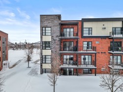 202-400 Rue du Maçon  Saint-Jérôme, QC J7Y 0H4