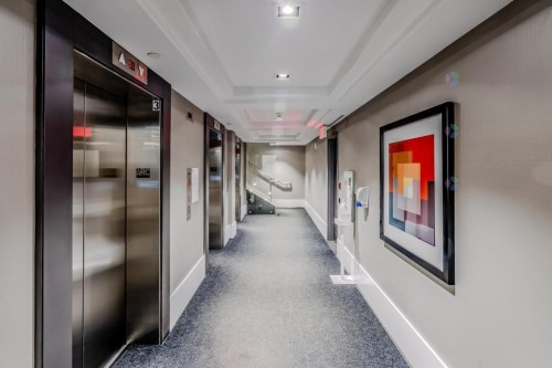 Hall d'entrée/Vestibule - 1903-405 Rue De La Concorde, Montréal (Ville-Marie), QC - Indoor Photo Showing Other Room