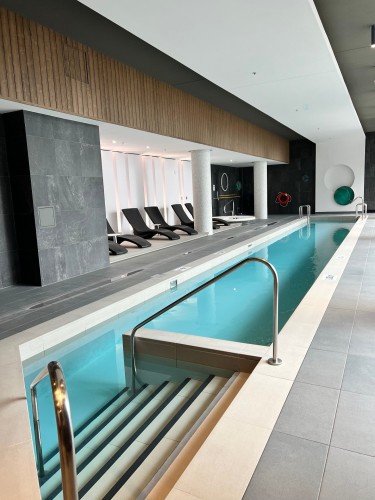 Pool - 601-505 Rue De L'Escale, Brossard, QC - Indoor Photo Showing Other Room With In Ground Pool