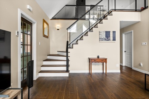 Staircase - 34 Rue Desaulniers, Shefford, QC - Indoor Photo Showing Other Room