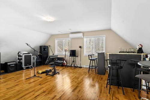 Mezzanine - 34 Rue Desaulniers, Shefford, QC - Indoor Photo Showing Other Room