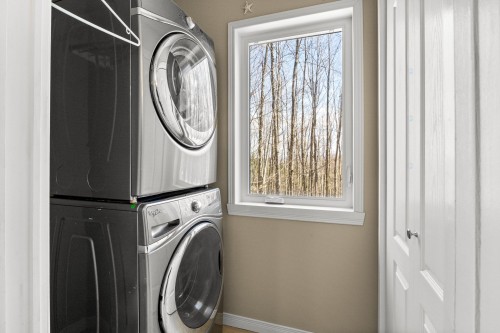 Laundry - 34 Rue Desaulniers, Shefford, QC - Indoor Photo Showing Laundry Room