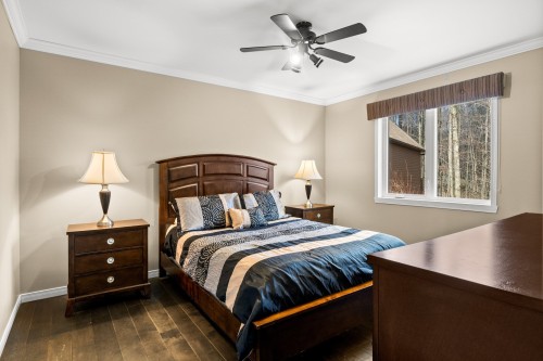 Master Bedroom - 34 Rue Desaulniers, Shefford, QC - Indoor Photo Showing Bedroom