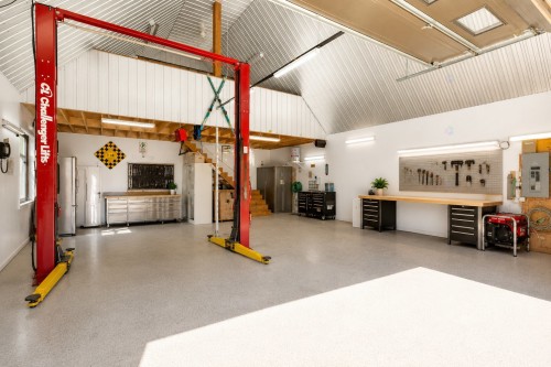 Garage - 34 Rue Desaulniers, Shefford, QC - Indoor Photo Showing Other Room