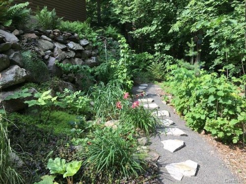 Courtyard - 34 Rue Desaulniers, Shefford, QC - Outdoor