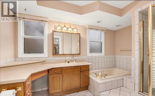 704 Bensette, Windsor, ON - Indoor Photo Showing Bathroom