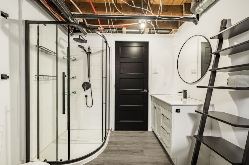 Bathroom - 1435 Ch. Delorme, Farnham, QC - Indoor Photo Showing Basement