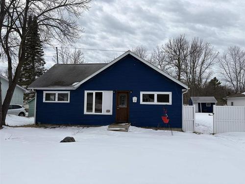 1232 Sunset Drive  Fort Frances, ON P9A 2T8