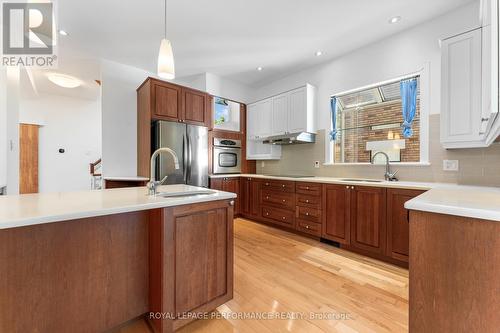 45 Old Sunset Boulevard, Ottawa, ON - Indoor Photo Showing Kitchen With Upgraded Kitchen