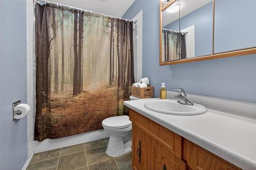 33031 27E Road E, Kleefeld, MB - Indoor Photo Showing Bathroom