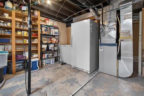 33031 27E Road E, Kleefeld, MB - Indoor Photo Showing Basement