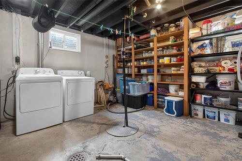 33031 27E Road E, Kleefeld, MB - Indoor Photo Showing Laundry Room