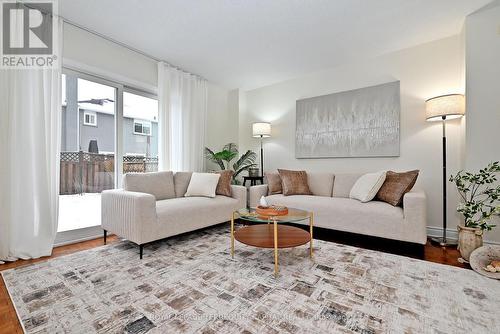 69 Wade Gate, Vaughan, ON - Indoor Photo Showing Living Room