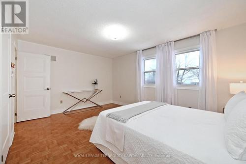 69 Wade Gate, Vaughan, ON - Indoor Photo Showing Bedroom