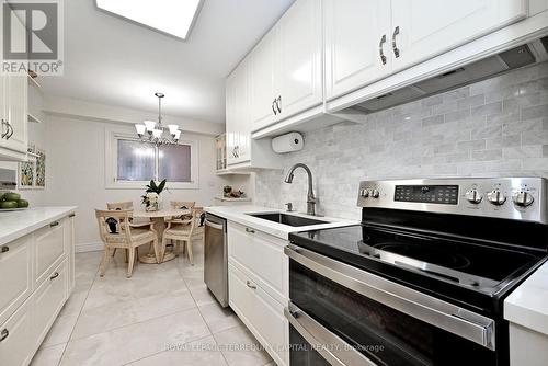 69 Wade Gate, Vaughan, ON - Indoor Photo Showing Kitchen With Upgraded Kitchen