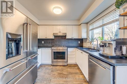 5637 Evelyn Lane, Burlington, ON - Indoor Photo Showing Kitchen With Stainless Steel Kitchen With Double Sink