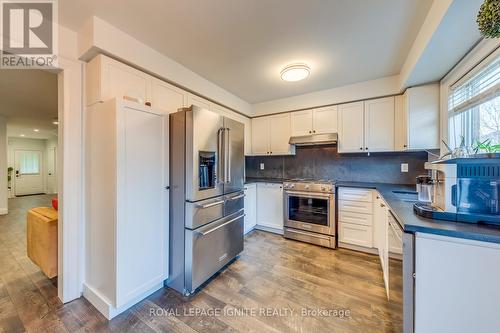 5637 Evelyn Lane, Burlington, ON - Indoor Photo Showing Kitchen With Stainless Steel Kitchen