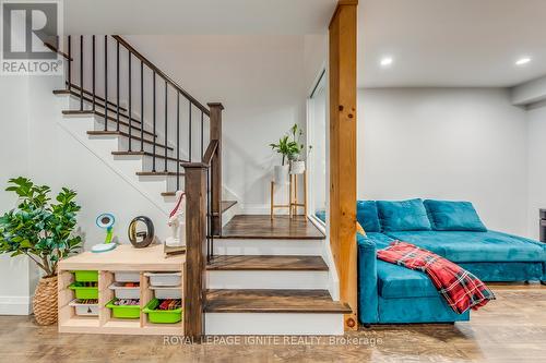 5637 Evelyn Lane, Burlington, ON - Indoor Photo Showing Other Room