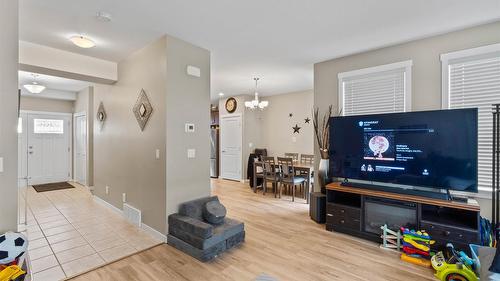 56-2860 Valleyview Drive, Kamloops, BC - Indoor