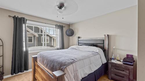 56-2860 Valleyview Drive, Kamloops, BC - Indoor Photo Showing Bedroom