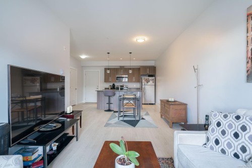 208-15 Canada Ave, Duncan, BC - Indoor