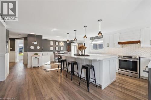 3 Alona Avenue, Cambridge, ON - Indoor Photo Showing Kitchen With Upgraded Kitchen
